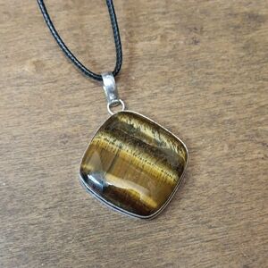 Tiger's Eye Pendant Necklace